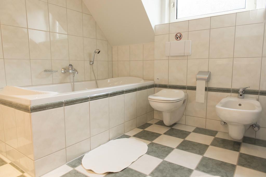 Ferienwohnung Burg Eltz Treis-Karden Bilik gambar